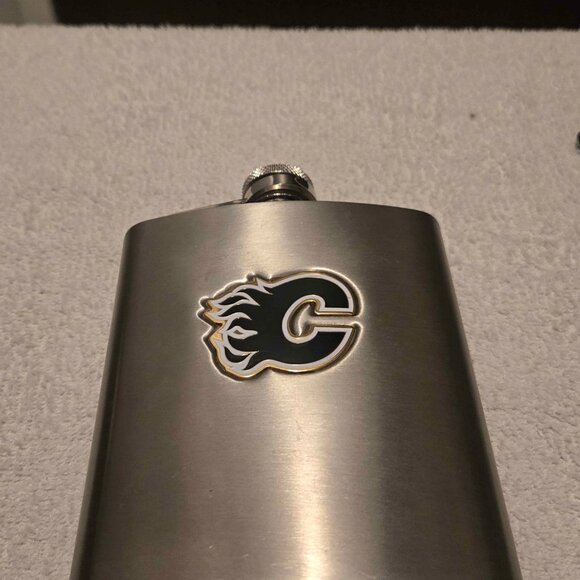 Calgary Flames Fan Lot - 4 Collectible Items - Picture 10 of 10